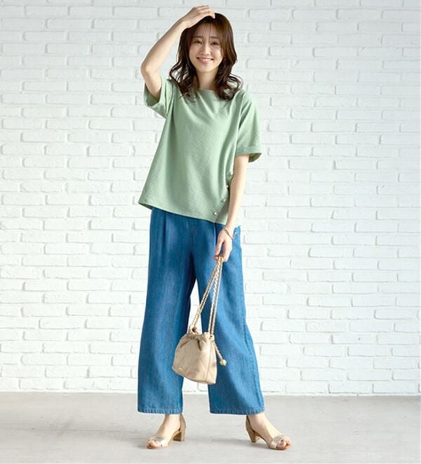 BELLUNA（ベルーナ）の「サッカー素材裾ボタンプルオーバー（カットソー）」｜詳細画像