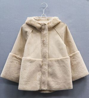 BELLUNA（ベルーナ）の「フェイクファー切替デザインフードコート（ハーフコート）」｜詳細画像