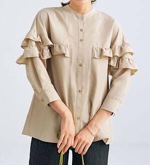 BELLUNA（ベルーナ）の「シャカ伸び！はっ水ティアードフリルブラウス（ブラウス）」｜グレージュ