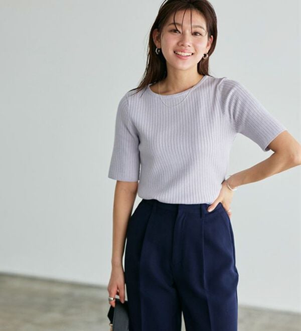 Pierrot（ピエロ）の「【洗濯機で洗える】ネックが選べるシルクタッチ半袖リブニット（ニット・セーター）」｜詳細画像