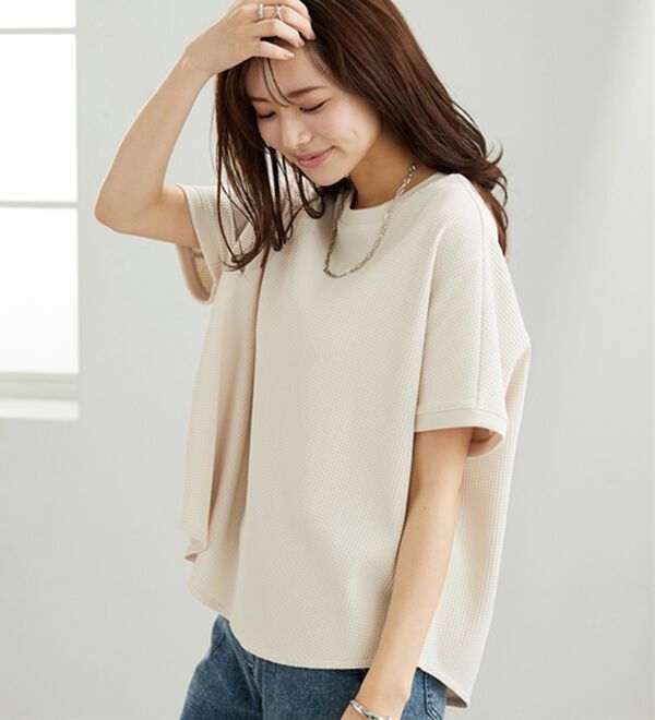 BELLUNA（ベルーナ）の「【快適Ｌａｂ．】ドライワッフル素材ドルマンプルオーバー（カットソー）」｜詳細画像