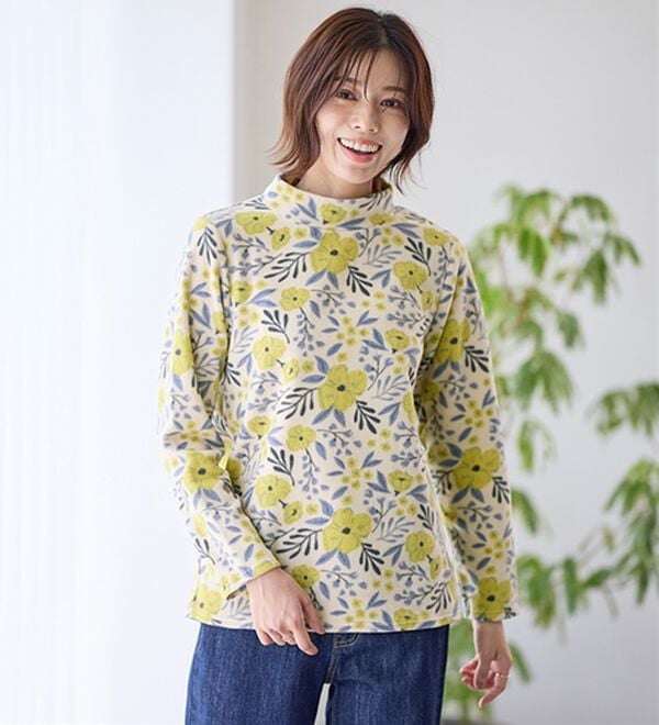 LAVIENNE（ラヴィエンヌ）の「薄手ストレッチフリースのプリントハイネック長袖（ニット・セーター）」｜詳細画像