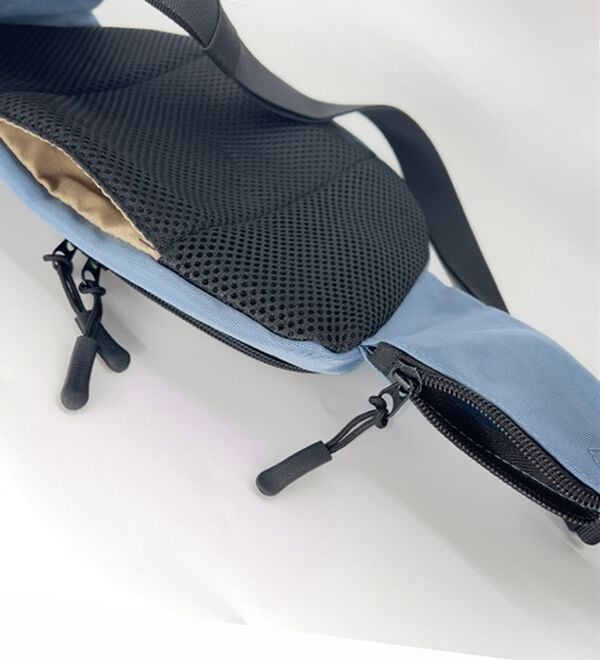 BELLUNA（ベルーナ）の「必要な物だけ収納ウエストボディバッグ（リュック）」｜詳細画像