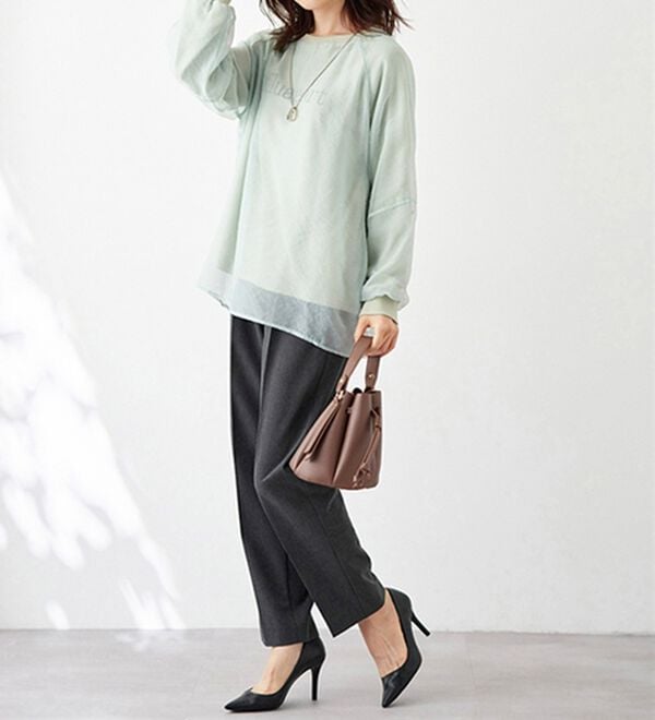 BELLUNA（ベルーナ）の「こっそりおなかがラクラク！ボタン使いウエスト調整テーパードパンツ（テーパードパンツ）」｜詳細画像