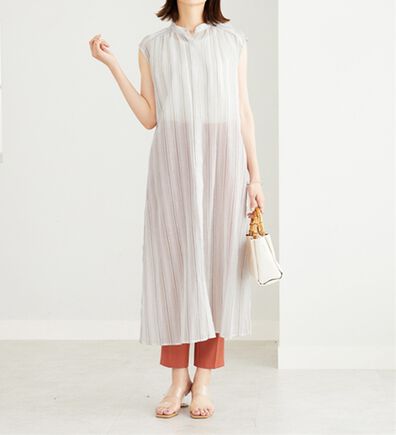 BELLUNA（ベルーナ）の「ラメ入りストライプ柄シアーロングシャツ（シャツワンピース）」