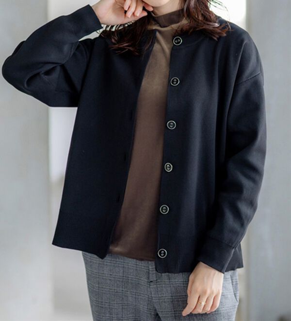 BELLUNA（ベルーナ）の「艶やかシアーベロア袖シャーリングプルオーバー（カットソー）」｜詳細画像