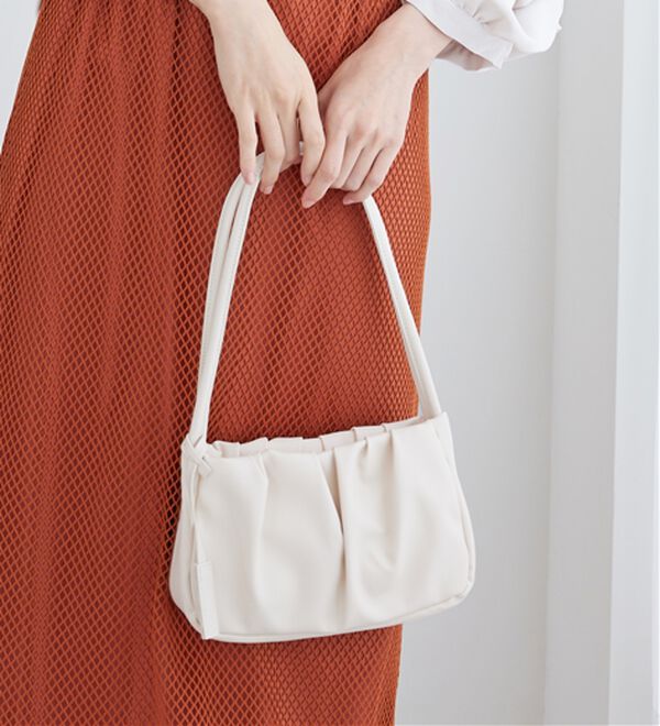 BELLUNA（ベルーナ）の「ギャザーデザインミニショルダーバッグ（その他バッグ）」｜詳細画像