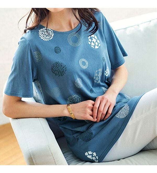 BELLUNA（ベルーナ）の「綿・テンセル（ＴＭ）繊維ロング丈プリントＴシャツ（Tシャツ）」｜詳細画像