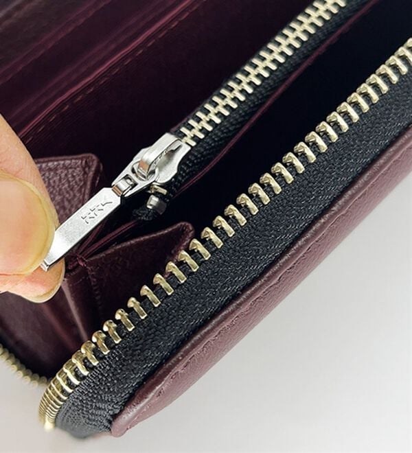 「＜ヒロココシノ・オム・ベーシック＞ソフトレザーラウンド長財布（メンズ財布・パスケース）」｜詳細画像