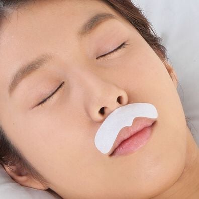 「美ハリおやすみ口元シート（２４枚入）（フェイスケア・ボディケア）」