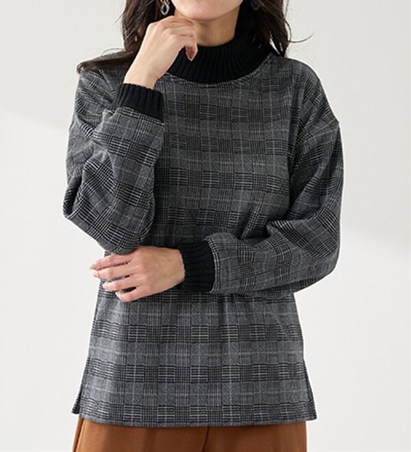 BELLUNA（ベルーナ）の「まるで着る毛布！静電防止付裏ファーニットリブトレーナー（トレーナー・スウェット）」｜詳細画像