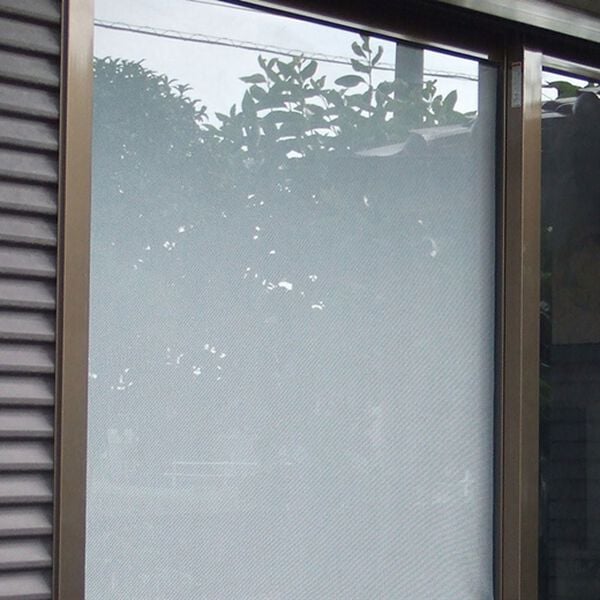 「遮光・遮熱メッシュ（両面テープ貼り）（その他日用品・趣味雑貨）」｜詳細画像
