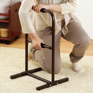 「アシストスタンド２（シニア・生活サポート）」｜1