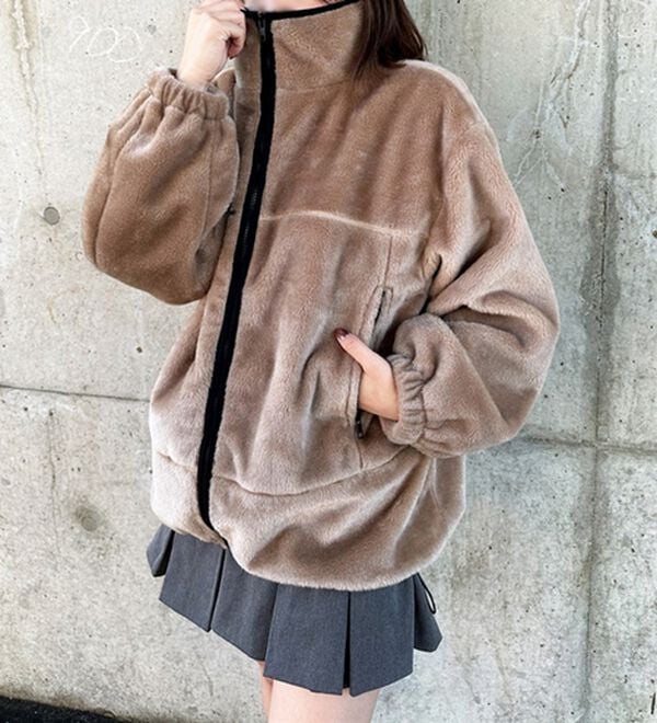 GeeRA（ジーラ）の「配色デザインきれいめファーボアブルゾン（ブルゾン）」｜詳細画像