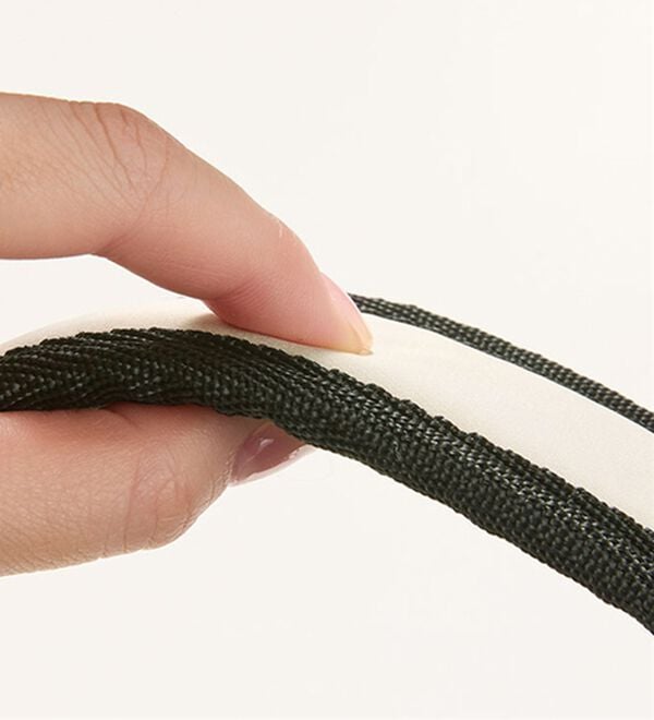 BELLUNA（ベルーナ）の「気がきく小回り優秀ボディバッグ（リュック）」｜詳細画像