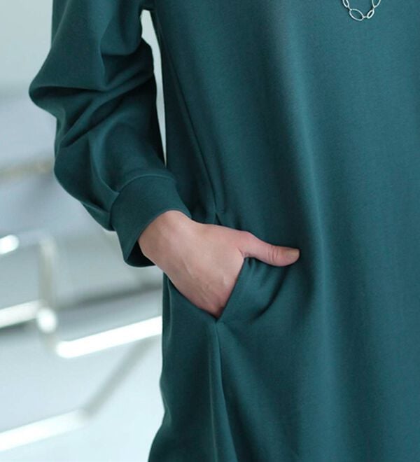 BELLUNA（ベルーナ）の「【吸湿発熱】ポンチ素材チュニックワンピース（チュニックワンピース）」｜詳細画像