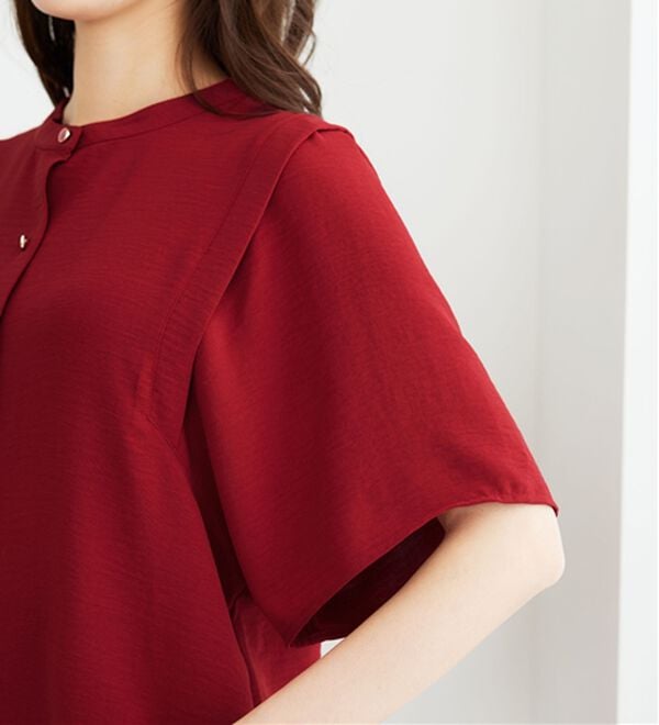 BELLUNA（ベルーナ）の「お手入れ楽々！肩タックデザインブラウス（ブラウス）」｜詳細画像