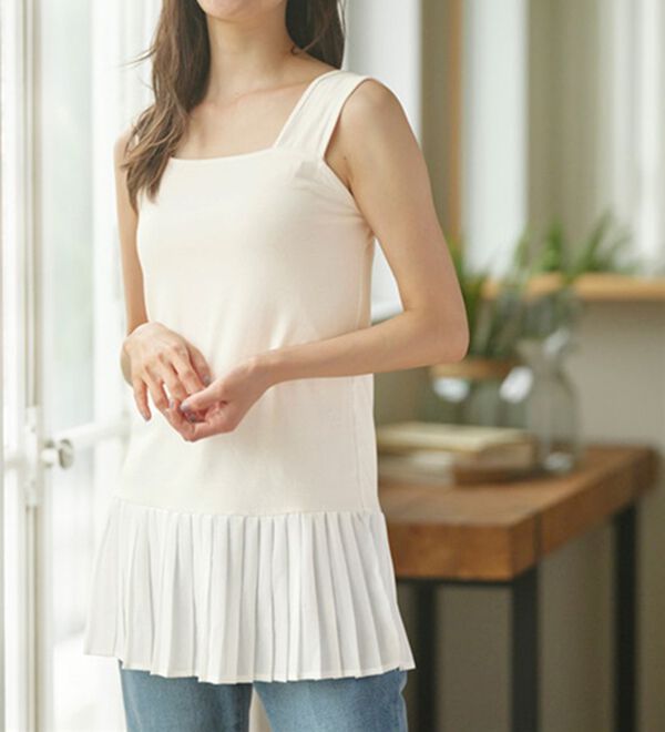 YU'NOW（ユナウ）の「【抗菌防臭】【吸水速乾】ブラ紐隠しの優秀プリーツワンピース（肌着・インナーウェア）」｜詳細画像