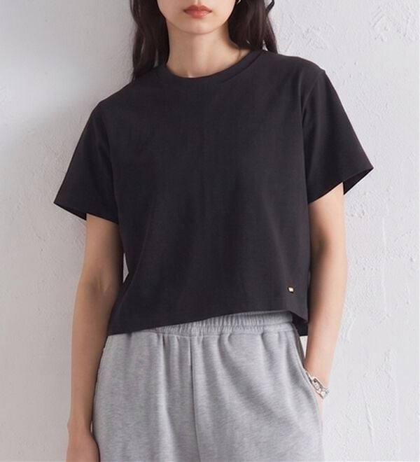 RANAN（ラナン）の「【5つの機能付】ひんやり着回し抜群ベーシックＴシャツ＜選べる着丈＞（Tシャツ）」｜詳細画像