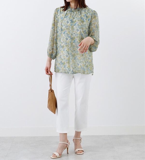 BELLUNA（ベルーナ）の「シフォンプリントシャーリング使いブラウス（ブラウス）」｜詳細画像