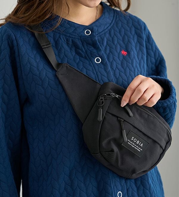 BELLUNA（ベルーナ）の「必要な物だけ収納ウエストボディバッグ（リュック）」｜詳細画像