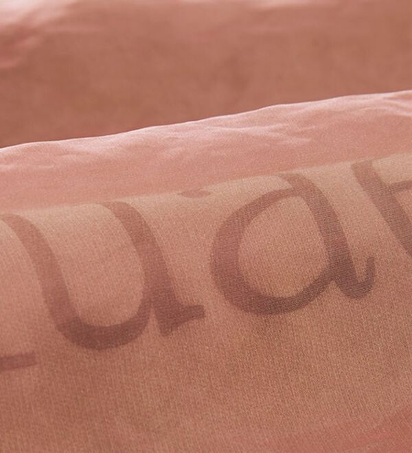 BELLUNA（ベルーナ）の「シアー重ねロゴデザインプルオーバー（カットソー）」｜詳細画像