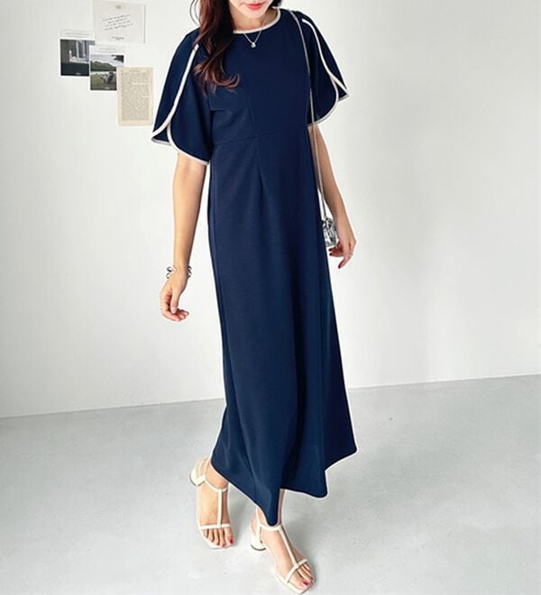 GeeRA（ジーラ）の「スリット入りフレアースリーブワンピース（その他ワンピース）」｜詳細画像