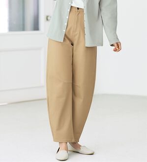 BELLUNA（ベルーナ）の「《ＨｕｇＲｅａｍコットン》柔らかカジュアルカーブパンツ（ワイドパンツ・ガウチョ）」｜ベージュ