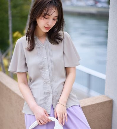 alotta（アロッタ）の「上品細見えピンタックブラウス（ブラウス）」