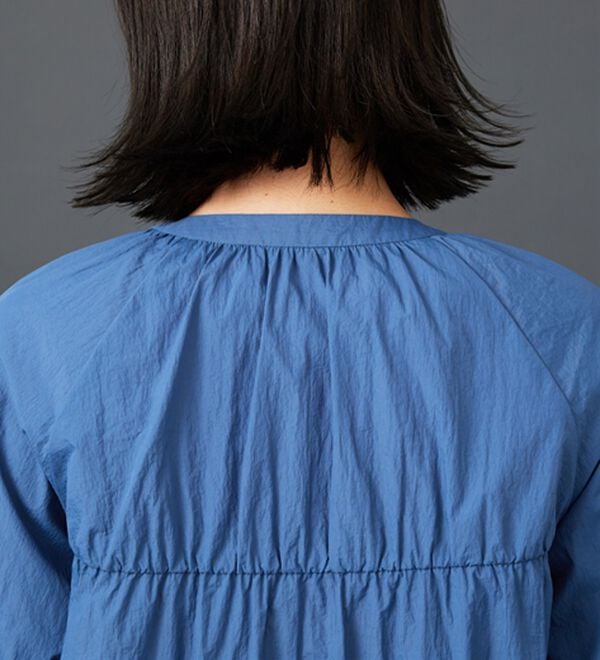 BELLUNA（ベルーナ）の「シアー素材ギャザーデザインブルゾン（ブルゾン）」｜詳細画像