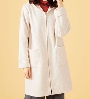 BELLUNA（ベルーナ）の「ボア素材フードデザインコート（ロングコート）」｜アイボリー