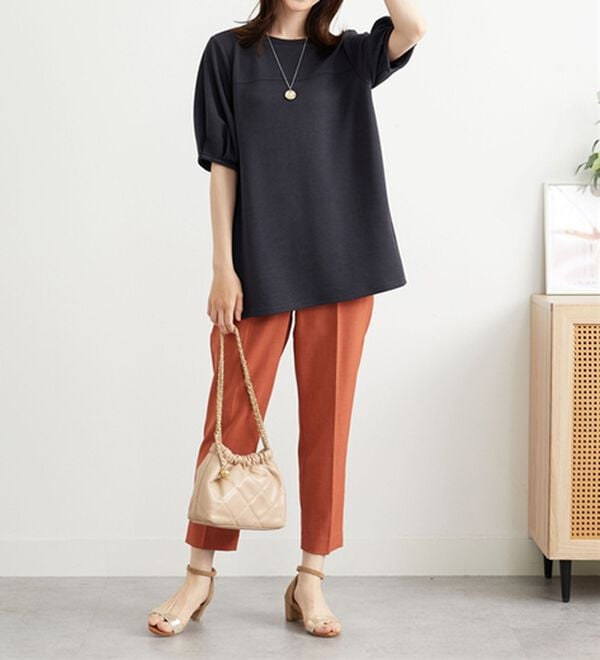 BELLUNA（ベルーナ）の「ポコポコ素材ふんわり袖チュニック（チュニック）」｜詳細画像