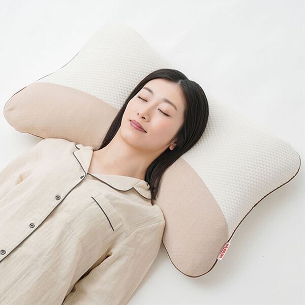 「＜ＫＡ・ＲＡ・ＤＡ　ｆａｃｔｏｒｙ＞監修ととのい枕（枕）」｜詳細画像