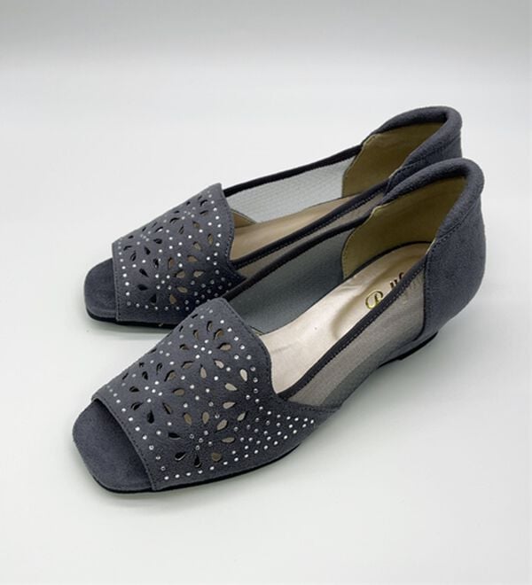 BELLUNA（ベルーナ）の「４Ｅチュールレースウェッジパンプス（パンプス）」｜詳細画像