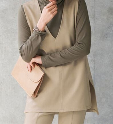 BELLUNA（ベルーナ）の「日本製ウール入りポンチＶネックベスト（ベスト）」