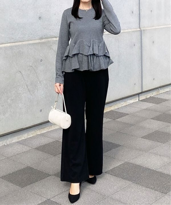 GeeRA（ジーラ）の「美脚見えカーブフレアパンツ（フルレングスパンツ）」｜詳細画像