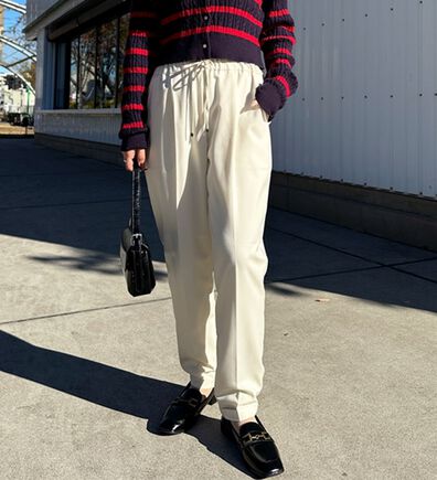 GeeRA（ジーラ）の「美脚とろみタックパンツ（フルレングスパンツ）」