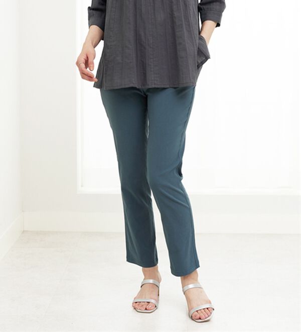 BELLUNA（ベルーナ）の「美脚ストレッチ麻入りアンクルパンツ（クロップドパンツ）」｜ブルーグリーン