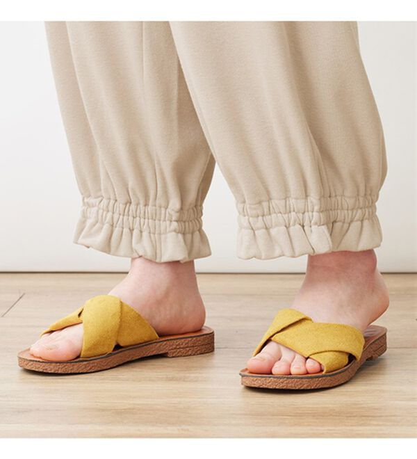 Viola e Viola（ヴィオラ エ ヴィオラ）の「やわらかパイル裾フリルゆるパンツ（その他パンツ）」｜詳細画像