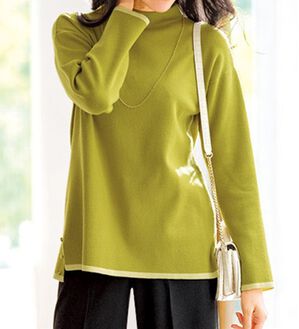 BELLUNA（ベルーナ）の「金ボタン使い配色ニットプルオーバー（ニット・セーター）」｜ライム／アイボリー