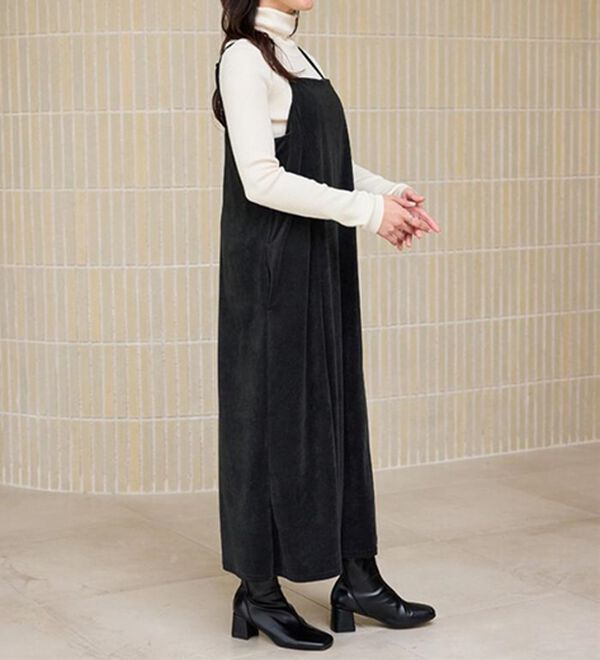 RANAN（ラナン）の「畦ニットカーデ&times;ベロアキャミワンピ（ロングワンピース）」｜詳細画像