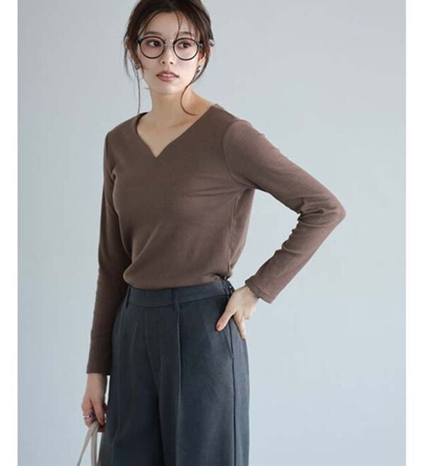 Pierrot（ピエロ）の「【選べる３ネック】華奢見えテレコリブカットソー（カットソー）」｜詳細画像