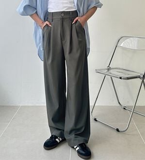 GeeRA（ジーラ）の「着心地抜群！ハイウエストダブルタックワイドパンツ（フルレングスパンツ）」｜チャコール