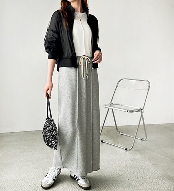 GeeRA（ジーラ）の「すっきり見え！フロントラインスウェットナロースカート（ロングスカート）」｜詳細画像