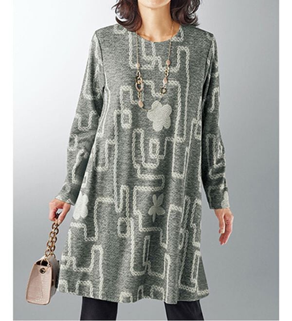 BELLUNA（ベルーナ）の「ジャカード素材幾何柄デザインチュニック（チュニック）」｜杢グレー系