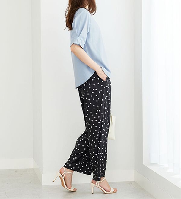 BELLUNA（ベルーナ）の「汗ジミ対策！袖タック使いロゴプルオーバー（カットソー）」｜詳細画像