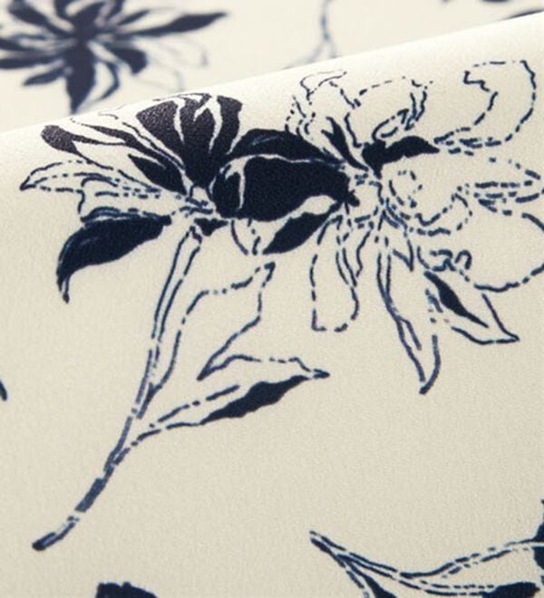 BELLUNA（ベルーナ）の「衿ボタンが可愛い花柄ハイネックチュニック（チュニック）」｜詳細画像