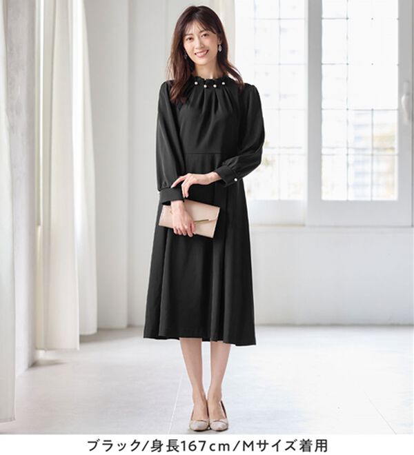 alotta（アロッタ）の「【嬉しい５つの機能付】ネックパール調タックフレアーワンピース（その他ワンピース）」｜詳細画像