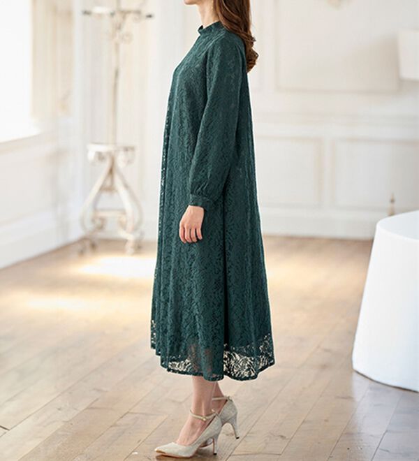 BELLUNA（ベルーナ）の「ハイネックデザインゆったりレースワンピース（ワンピースセットスーツ）」｜詳細画像