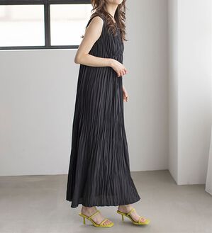 RANAN（ラナン）の「クラッシュプリーツワンピース（その他ワンピース）」｜ブラック